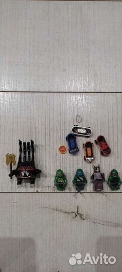 Lego фигурки из разных коллекций