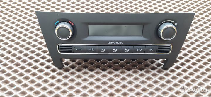 Климат контроль Skoda Rapid