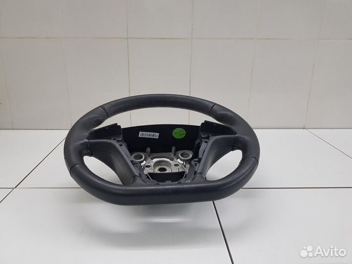 Рулевое колесо (Geely Atlas)