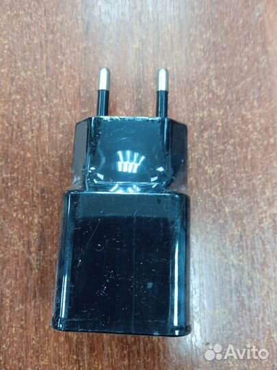 Зарядное устройство для телефона (новое)