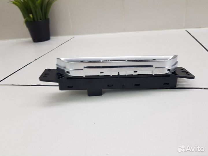 Блок кнопок (Geely Coolray)