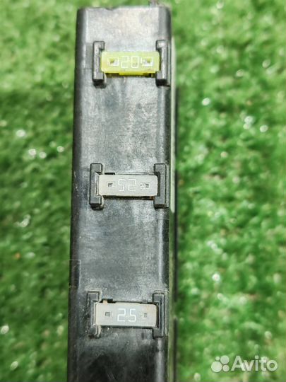 Реле Toyota Mark X