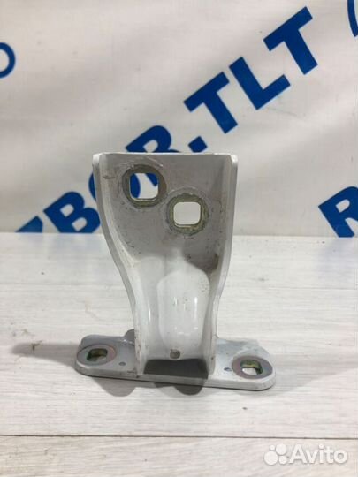 Петля крышки багажника правая opel astra J 1.6 ат