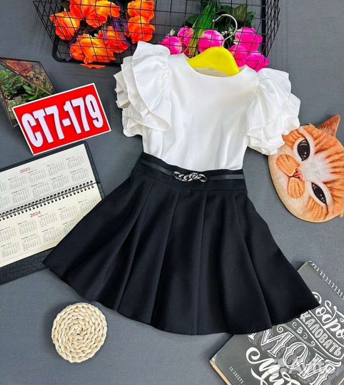 Костюм школьный