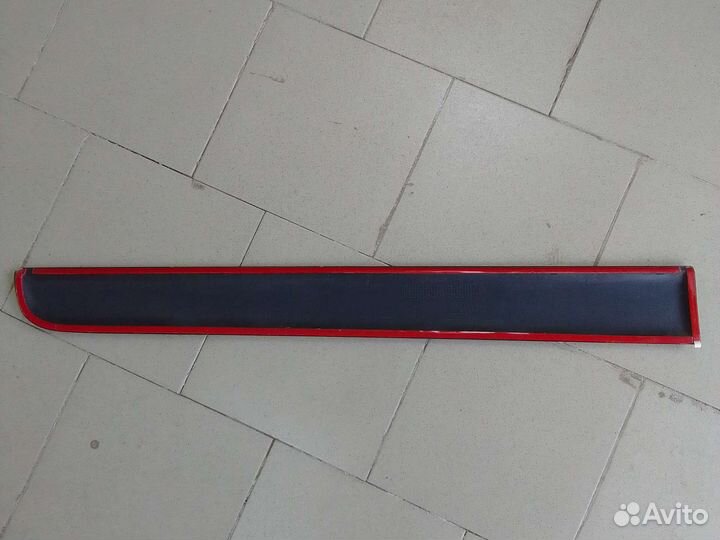 Накладка двери передняя левая Suzuki SX4