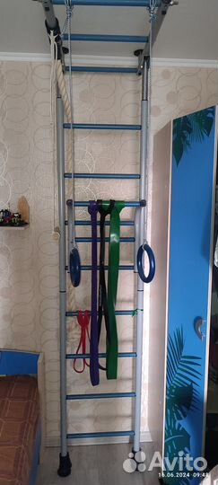 Шведская стенка с турником и кольцами