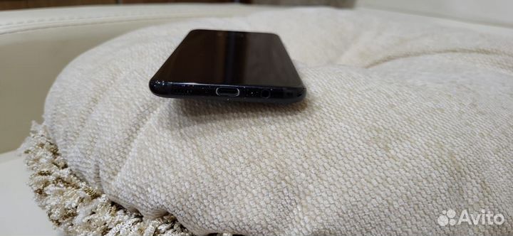 Samsung Galaxy S8+, 4/64 ГБ