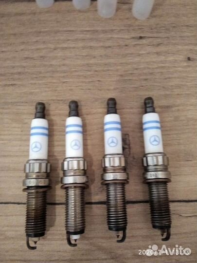 Свечи зажигания Мерседес,4 шт