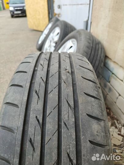 Bridgestone Nextry Ecopia 215/60 R16