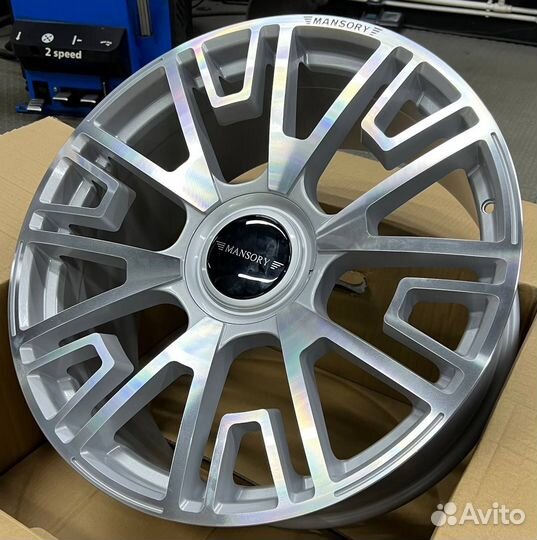 Диски на Audi Ауди Q7 4L R22