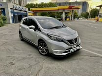 Nissan Note 1.2 CVT, 2018, 90 330 км, с пробегом, цена 945 000 руб.