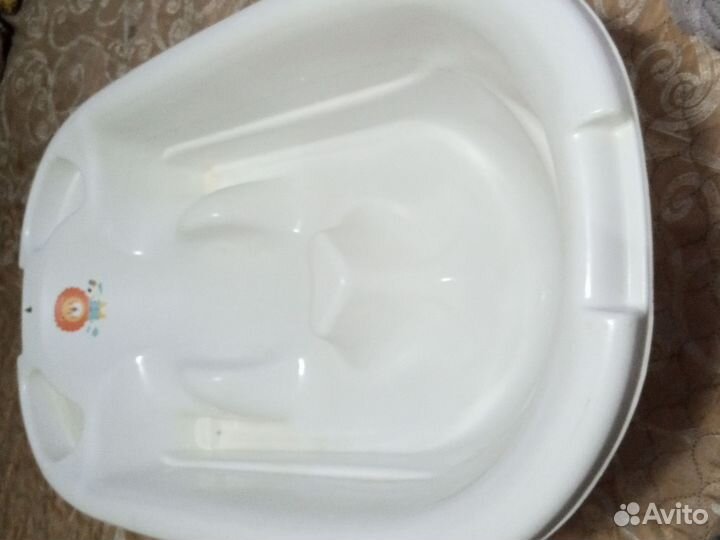 Ванночка для купания новорожденного