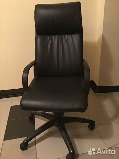 Кресло из экокожи