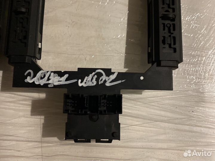 Кнопки стеклоподъемников Мерседес 210