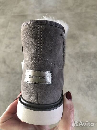 Ботинки для девочки geox 34
