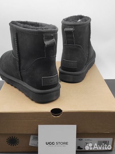 Угги UGG Australia Classic Mini black