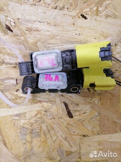 Датчик удара Volkswagen Touareg 7L