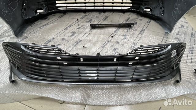 Нижняя решётка бампера Toyota Camry v70