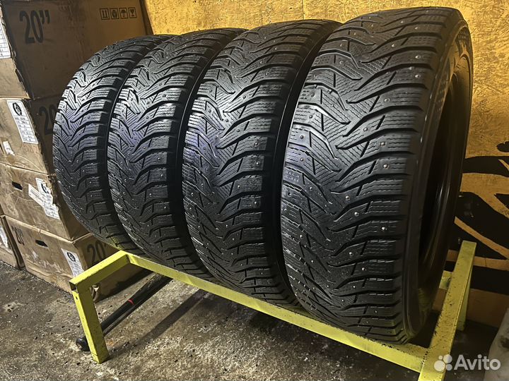 Kumho WinterCraft SUV Ice WS31 235/65 R17