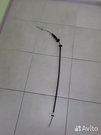 Трос сцепления Рено Логан