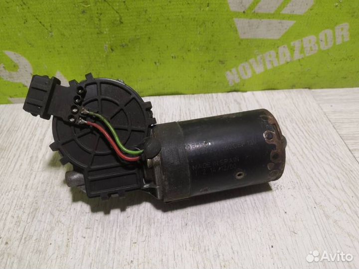 Моторчик стеклоочистителя передний Пежо 206