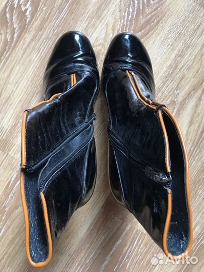 Ботильоны лаковые 38