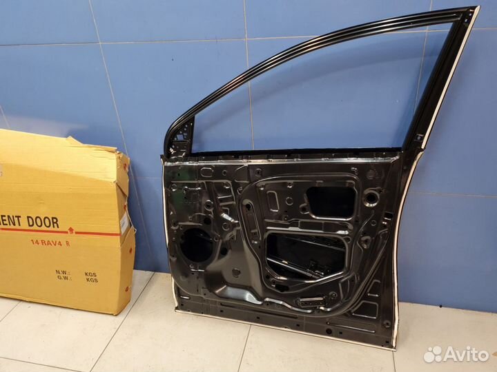 Дверь правая передняя Toyota RAV 4 2013-2019
