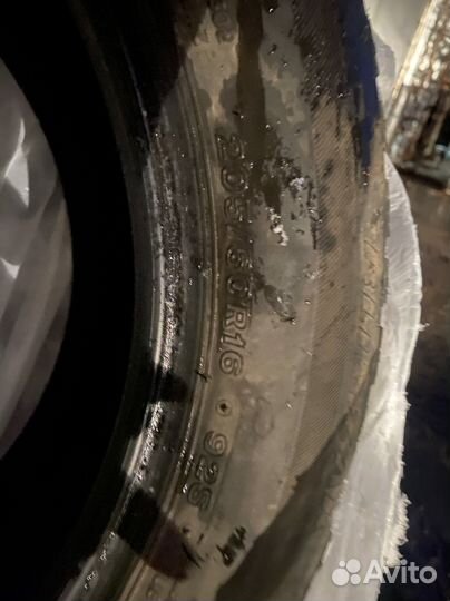 Bridgestone Blizzak VRX 205/60 R16