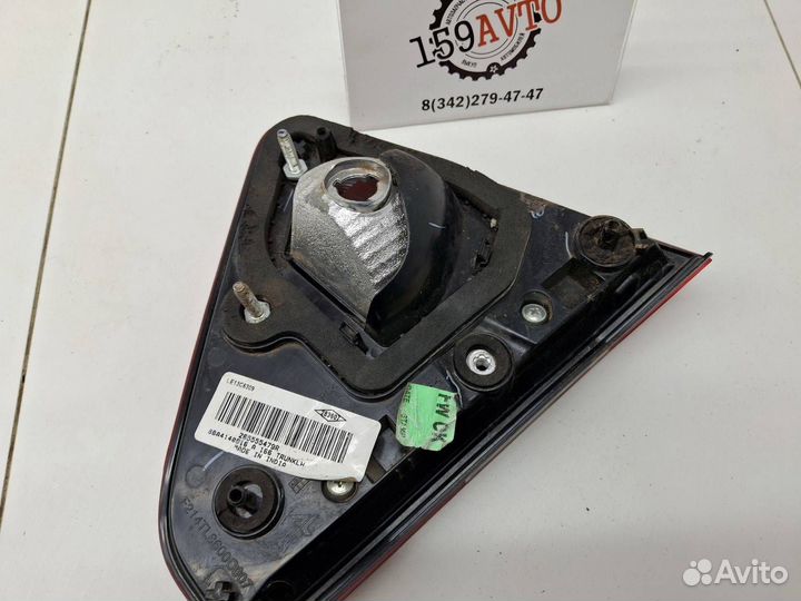 Фонарь задний внутренний левый Nissan Terrano (D1