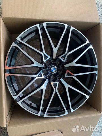 BMW 818 M Competition диски r21