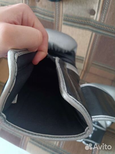 Боксерские перчатки clinch 16 oz