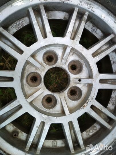 Автомобильное стекло