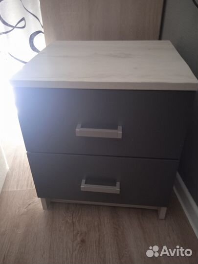 Тумбочка прикроватная бу