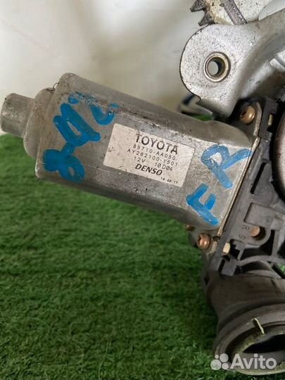 Стеклоподъемник передний правый Toyota Voltz