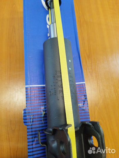 Амортизатор передний Mercedes Sprinter W906 OM646