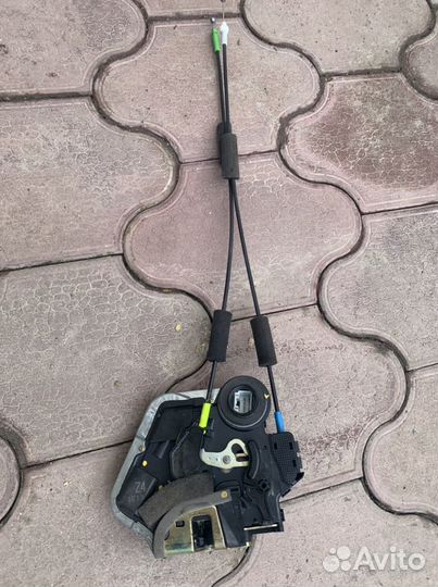 Замок двери левый задний лекус RX