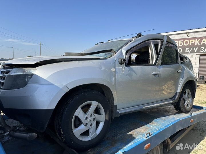 Renault Duster 1.6 МТ, 2012, битый, 165 000 км