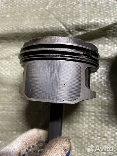 Поршень с шатуном Skoda Fabia 2001 1.4 AUB