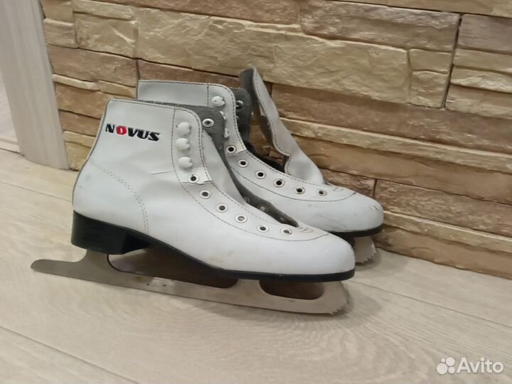 Коньки 35
