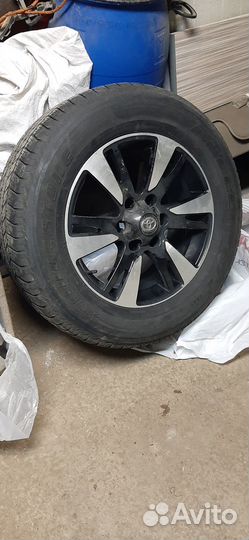 R18 Bridgestone Dueler H/T 265/55, PCD 6x139.7 DIA 106.1