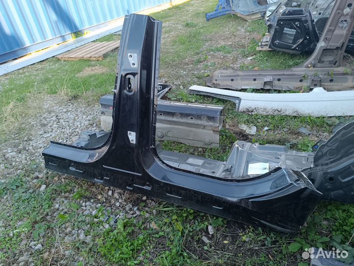 Порог левый стойка двери Lixiang L7