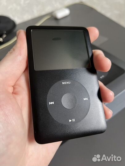 iPod classic 6 / 80 gb