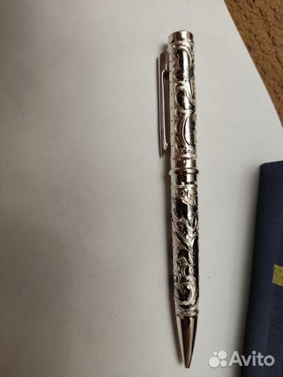 Серебряная ручка