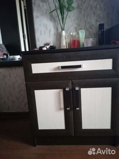 Тумба прикроватная