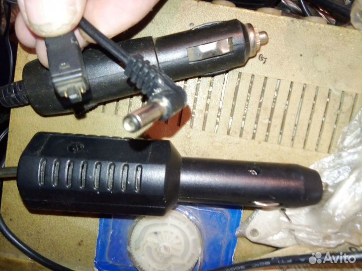 Автозарядки для навигатора, смартфона, радара