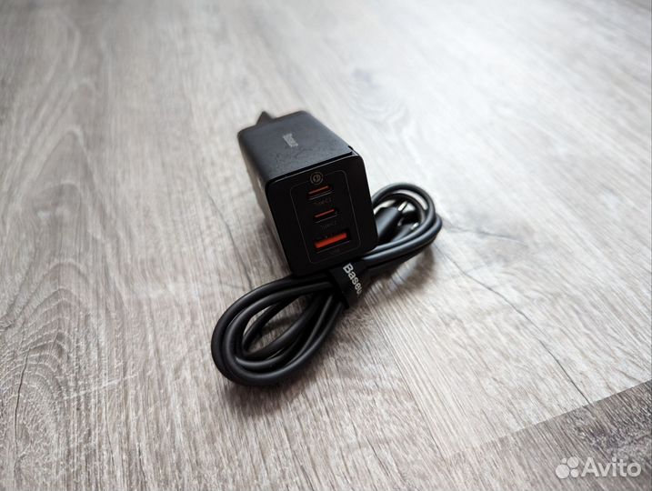 Зарядное устройство Baseus 65w с кабелем Type-C