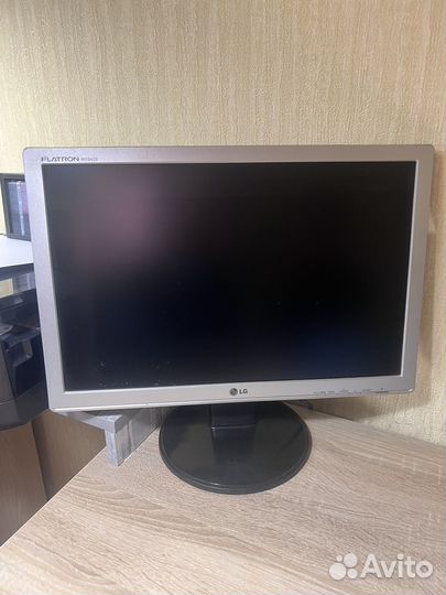 Монитор LG для компьютера