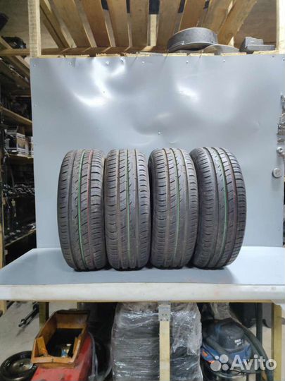 Viatti Strada Asimmetrico 195/60 R15 101H