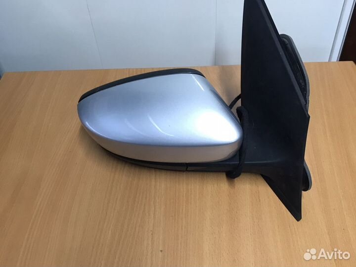 Зеркало правое volkswagen polo седан