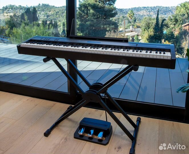 Цифровое пианино Roland + Аксессуары